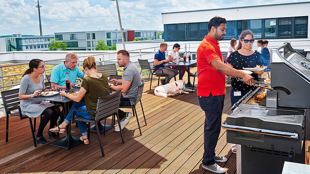 Grillen auf Dachterasse